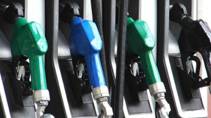 UAE to scrap subsidized price controls on fuel