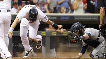 Yoenis Cespedes News: Yoenis Cespedes hits three run bomb Friday