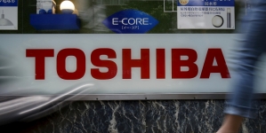 Toshiba chief executive to resign over scandal