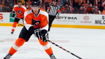 Sean Couturier, Flyers centre, signs multi-year extension