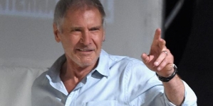 Harrison Ford gives advice to young ‘Star Wars’ cast members