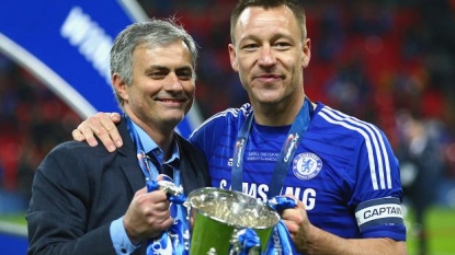 John Terry delighted by new deal for José Mourinho