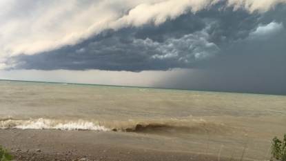 Toronto under severe thunderstorm warning