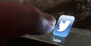 Antisocial: Twitter Undercuts IPO, Facebook Sells Off TWTR FB LNKD