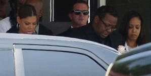 Aunt Kicked Out Of Bobbi Kristina Funeral — BRUH News