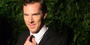 Benedict Cumberbatch urges theatergoers to stop taking photos