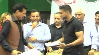 World champion Amir Khan establishes boxing academy in Pakistan