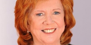 British singer and TV star Cilla Black dies at 72