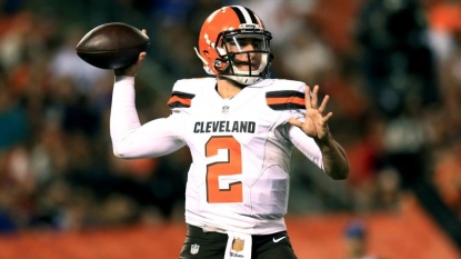 Browns’ McCown cleared after hurting finger against Bills