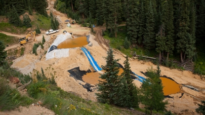 CO Governor Drinks Water from Toxic Sludge Spill Site