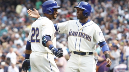 Cano homers as Mariners beat White Sox 8