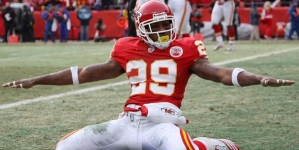 Chiefs’ Berry cleared to return after lymphoma treatments