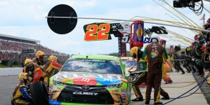 Kyle Busch wins again, taking checkered flag at Pocono