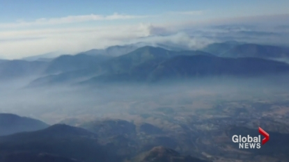 Communities along US border keep watchful eye on Washington State wildfire