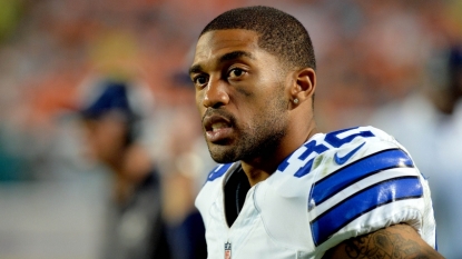 Cowboys CB Orlando Scandrick carted off the field with leg injury