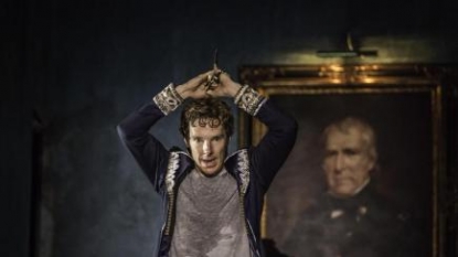 Cumberbatch urges fans not to film ‘Hamlet’ performances