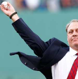 ESPN pulls Curt Schilling from Little League broadcast after insensitive tweet