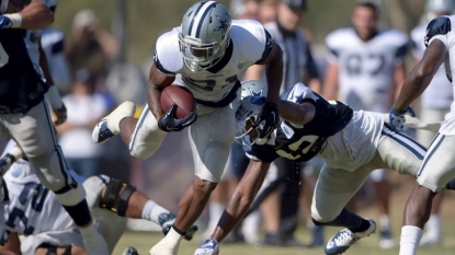 Dallas Cowboys lose another running back, but clear Darren McFadden for practice