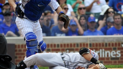 BOMB THREAT at Wrigley Field following Cubs win over Giants