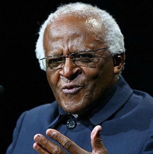 Desmond Tutu Recovering After Hospital Stint