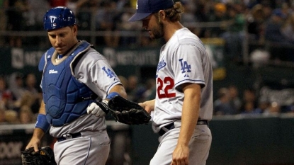 Yasiel Puig: Puig departs game with apparent leg injury