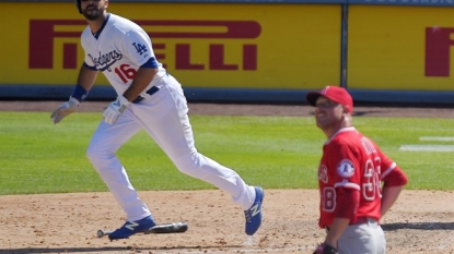 Ethier’s 2 HRs help Dodgers beat Angels 5-3 in 10