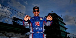 IndyCar driver dies of head injury