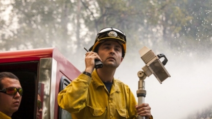 Fire crews gain ground against Central California wildfire that forced