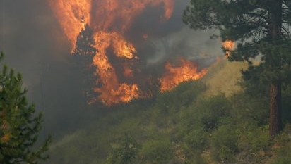 Obama declares wildfire emergency in Washington state