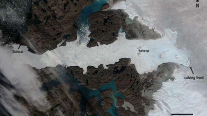 Greenland Glacier Sheds Manhattan-Sized Chunk