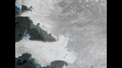 Greenland glacier loses chunk the size of Manhattan