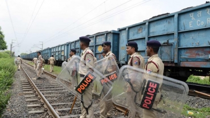 Gujarat Violence: Fresh Clashes in Ahmedabad, PM Appeals for Calm