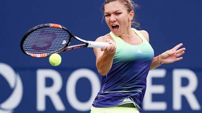 Halep beats Radwanska to reach Toronto semfinals