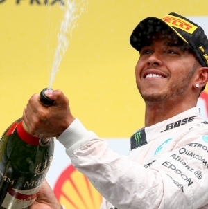 Hamilton cruises to Belgian GP victory