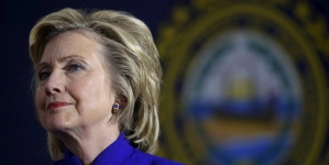 Hillary Clinton to hand over email server to Justice Dept