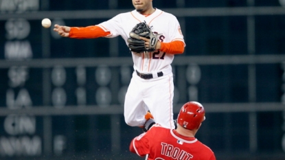 Astros regain lead in AL-West with 6-3 win over Angels