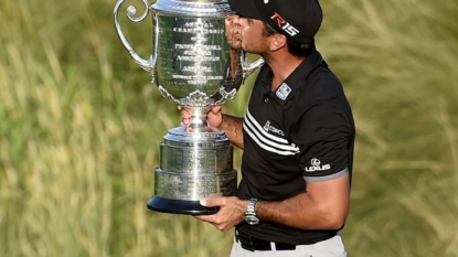 Jason Day fends off Spieth to win US PGA Championship