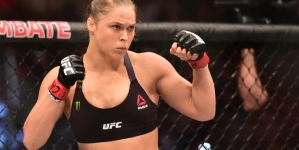 Ronda Rousey Says She Could Beat Mayweather In “No-Rules Fight”