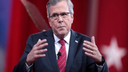 Jeb Bush Speaks from the Soapbox at Iowa State Fair