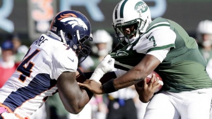 Jets QB Geno Smith has surgery on broken jaw