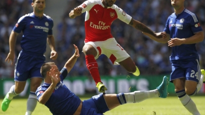 Mourinho explains why he snubbed Wenger handshake