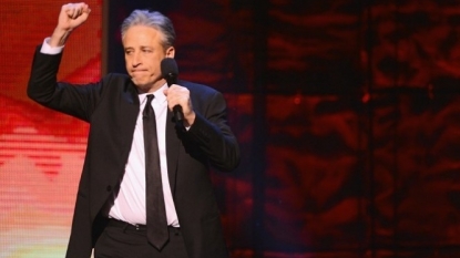 Jon Stewart signs off ‘The Daily Show’ with a ‘love fest’