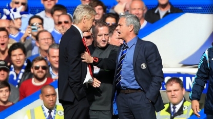 Jose Mourinho: Arsenal will challenge Chelsea for Premier League title