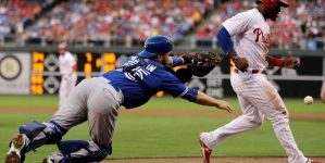 Josh Donaldson homers twice, leads Blue Jays past Phillies 8-5