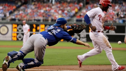 Josh Donaldson homers twice, leads Blue Jays past Phillies 8-5