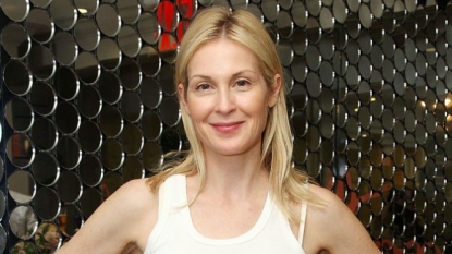 Kelly Rutherford refuses to hand children back to father