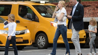 Kelly Rutherford taking custody battle to New York