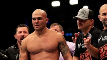 Lawler set for title defence against Condit