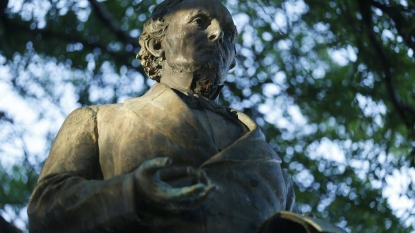 Legal challenge temporarily halts removal of Jefferson Davis statue from U. of