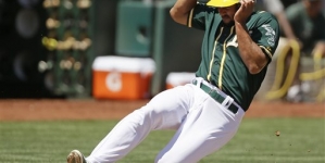 Leon serves up grand slam in 10th, A’s lose to Orioles 7